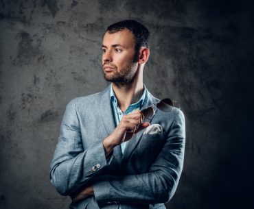 Jacksonville Hookup | Where to Pick Up and Date Girls in Jacksonville Man dressed in suit