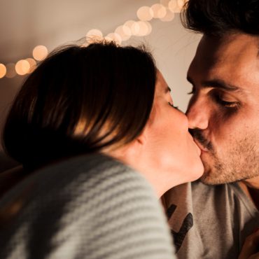 Milwaukee Hookup | Where to Pick Up and Date Girls in Milwaukee